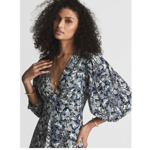 REISS Daisy Puff Sleeve Print Mini Dress / Size 6 / Blue White Floral V-Neck - Picture 4 of 13